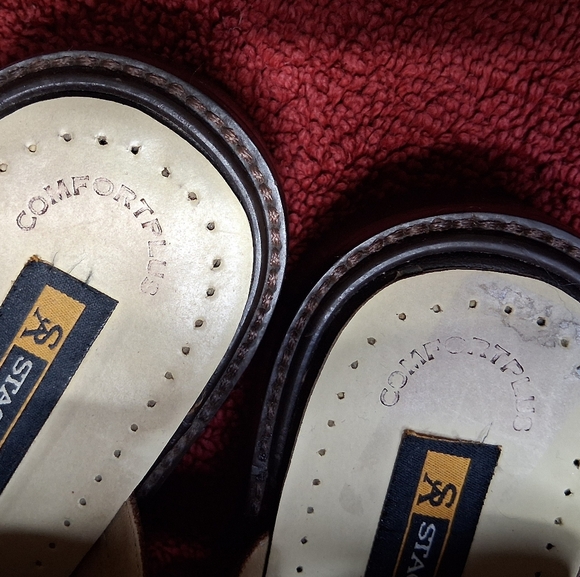 Sandals_&_Flip_Flops